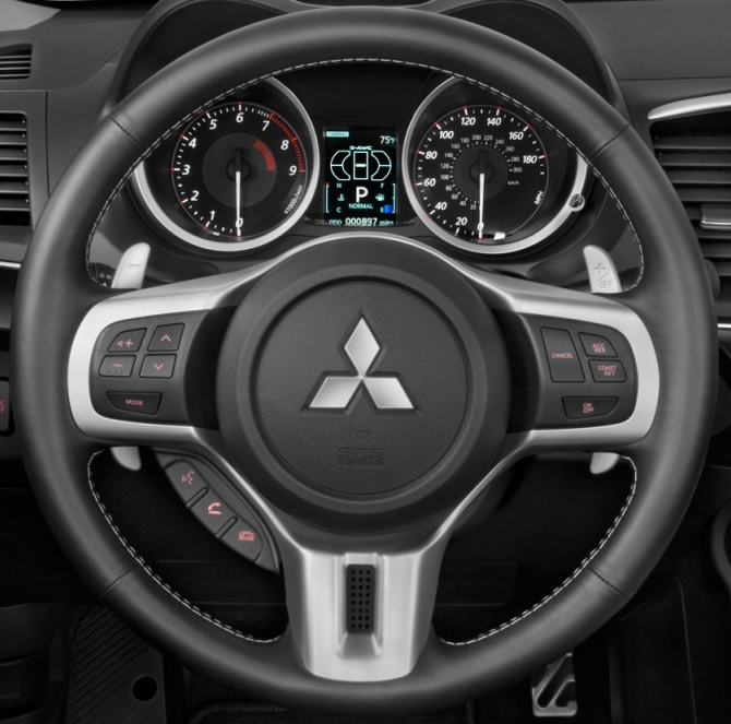 MITSUBISHI 06 Steering wheel cover