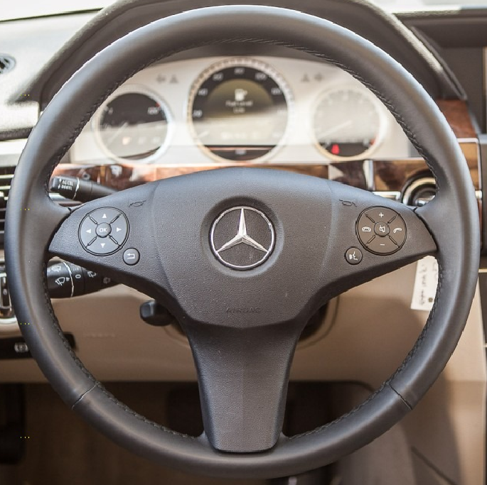 MERCEDES 08 Steering wheel cover