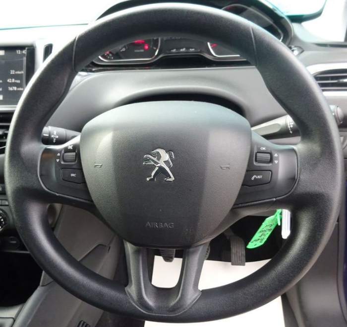 PEUGEOT 04 Steering wheel cover