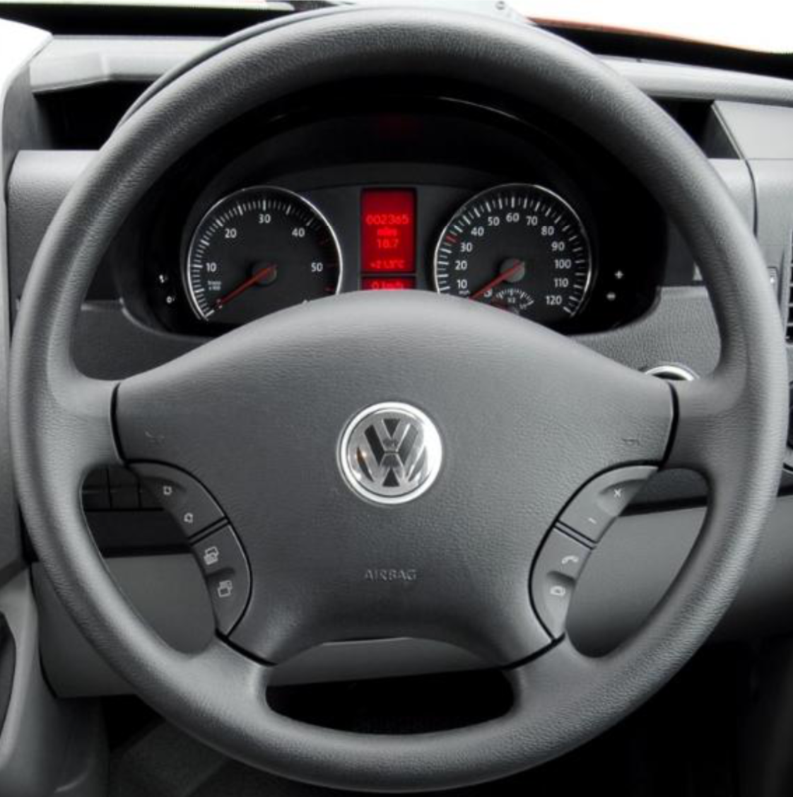 VOLKSWAGEN 27 Steering wheel cover