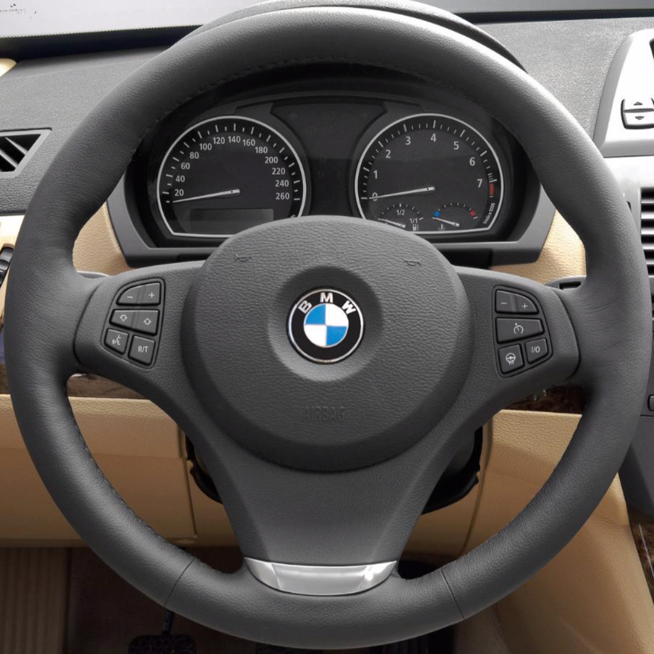 BMW 05 Steering wheel cover