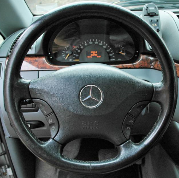 MERCEDES 23 Steering wheel cover