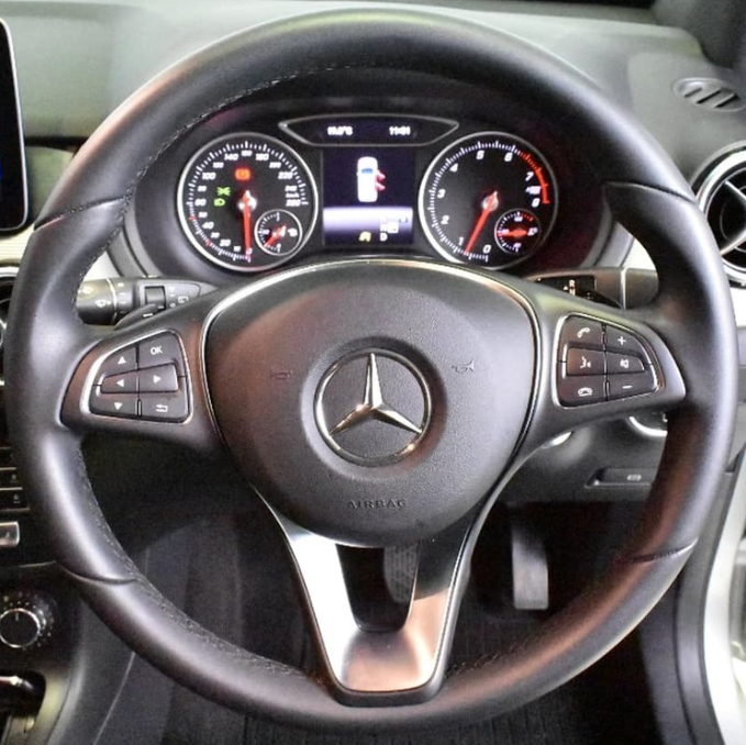 MERCEDES 04 Steering wheel cover