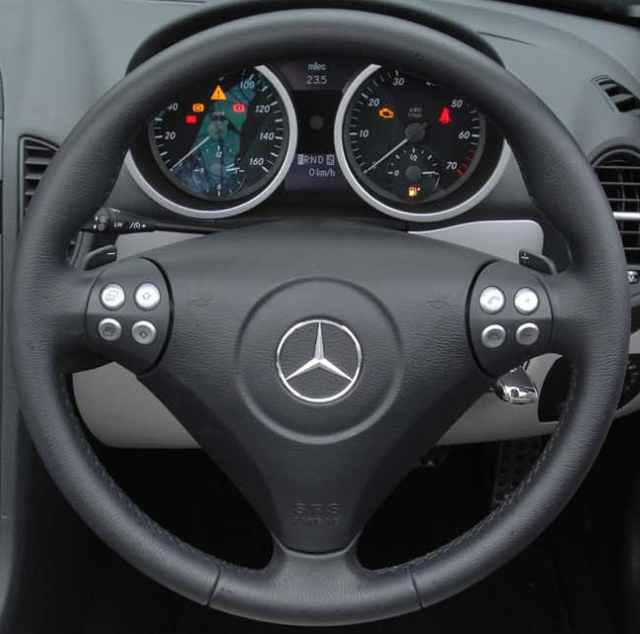 MERCEDES 06 Steering wheel cover