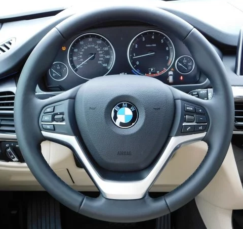 BMW 31 Steering wheel cover