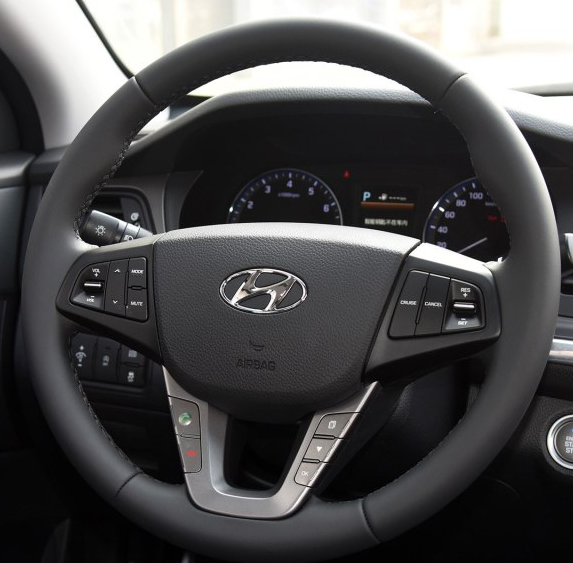 HYUNDAI 18 Steering wheel cover