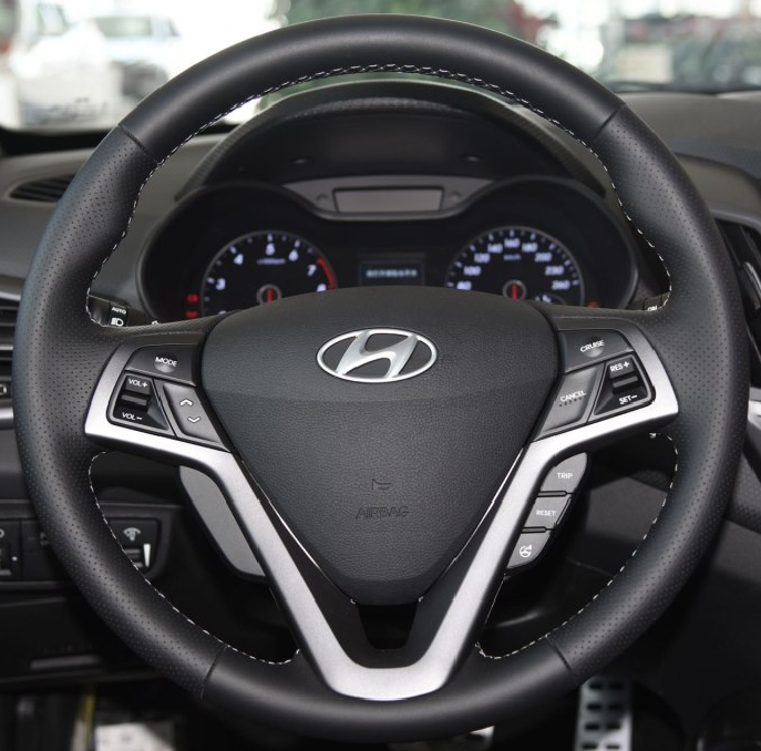 HYUNDAI 21 Steering wheel cover