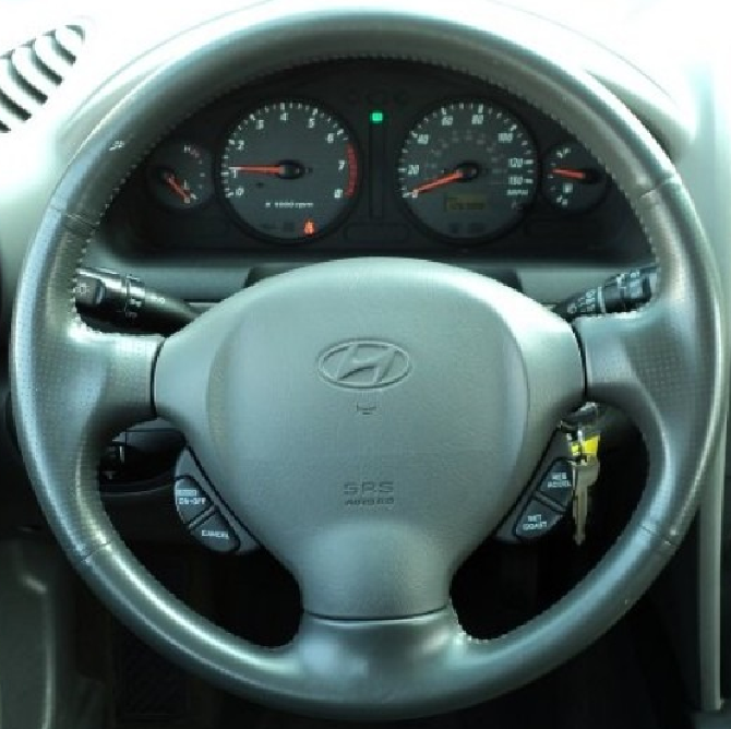 HYUNDAI 03 Steering wheel cover