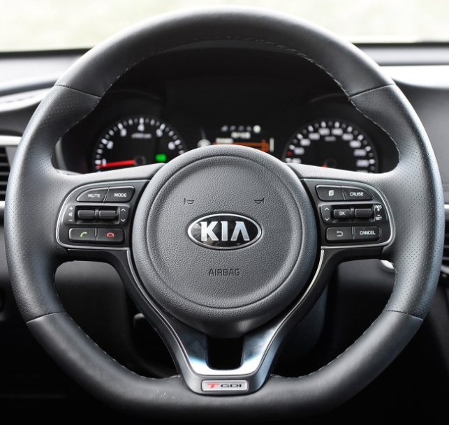 KIA 11 Steering wheel cover