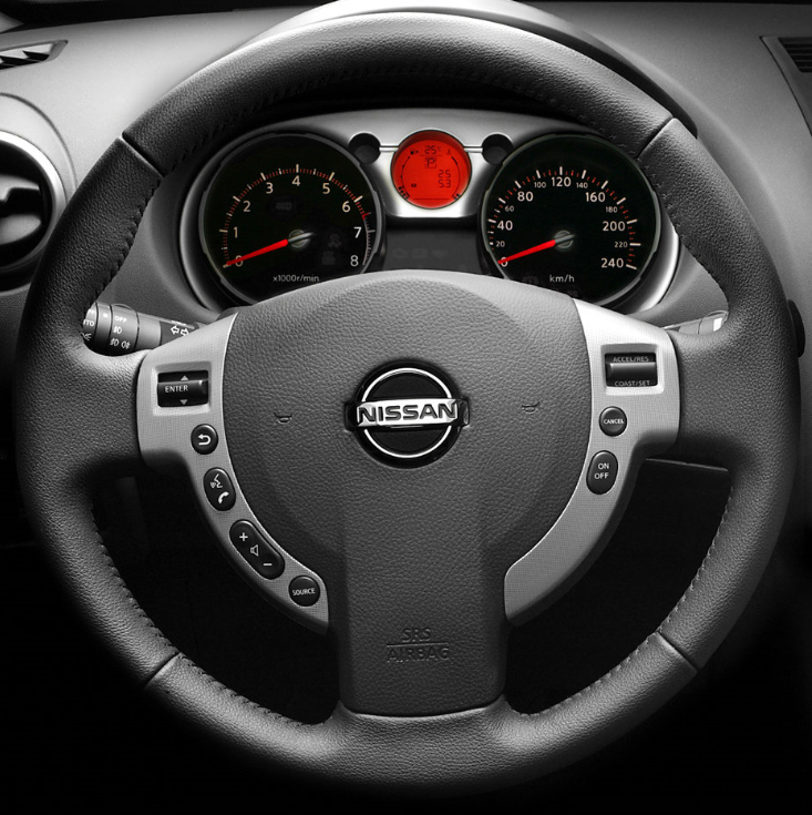 NISSAN 03 Steering wheel cover