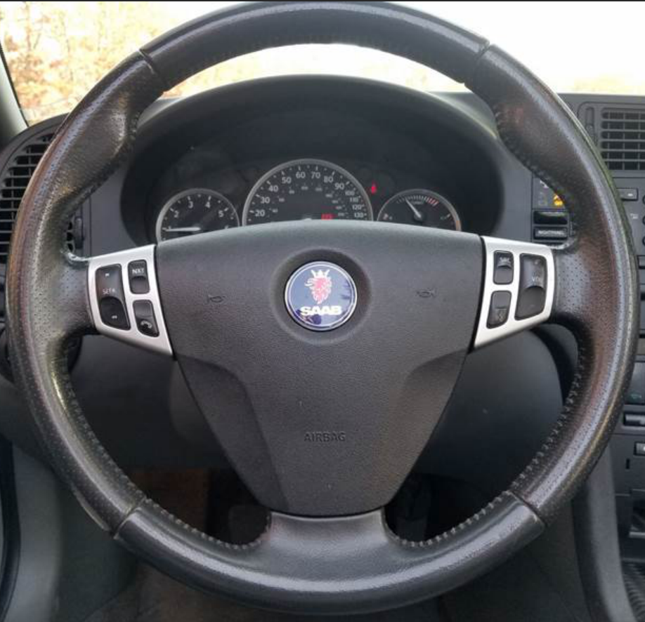 SAAB 03 Steering wheel cover