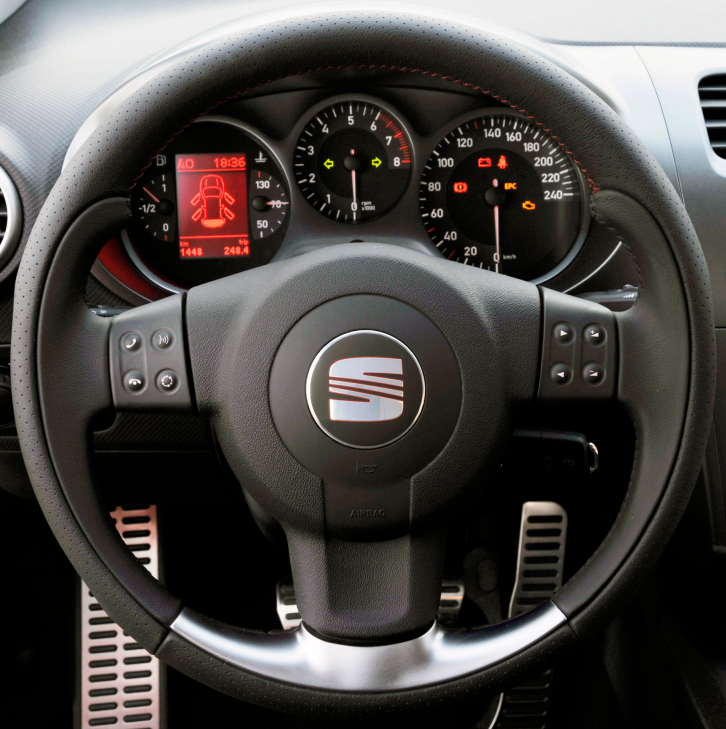 SEAT 12 Steering wheel cover