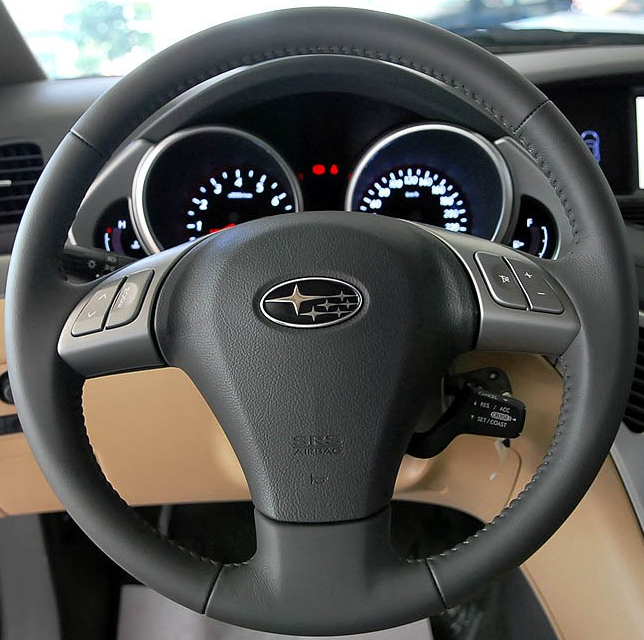 SUBARU 05 Steering wheel cover