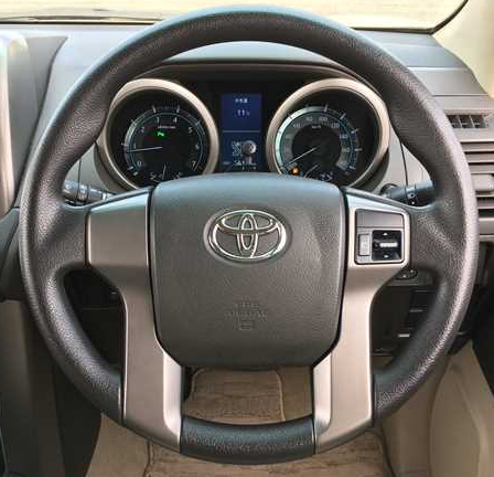 TOYOTA 11 Steering wheel cover