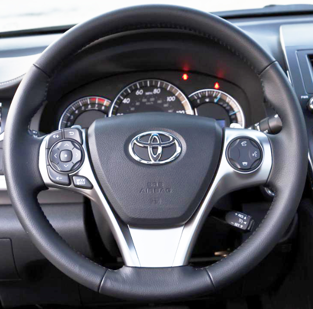 TOYOTA 23 Steering wheel cover