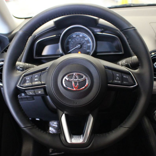 TOYOTA 36 Steering wheel cover