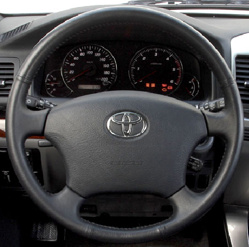 TOYOTA 04 Steering wheel cover