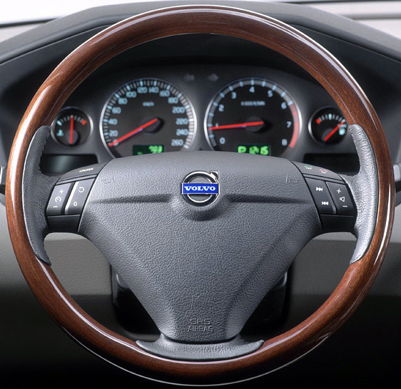 VOLVO 07 Steering wheel cover