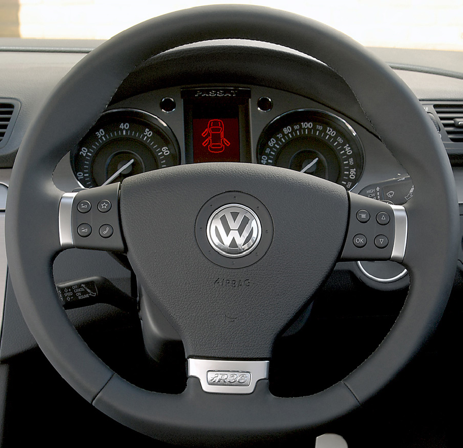 VOLKSWAGEN 14 Steering wheel cover