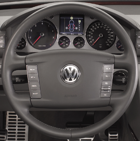 VOLKSWAGEN 22 Steering wheel cover