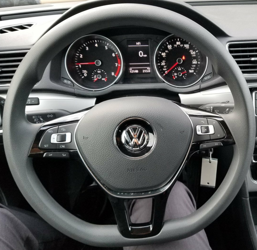 VOLKSWAGEN 24 Steering wheel cover